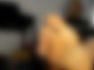BRENDAMILFHOT's Live Sex Cam Show