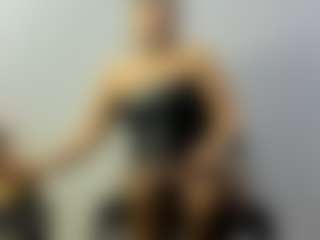 Live cam show with BRENDAMILFHOT - Blonde Hair on Camming Site