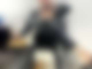BRENDAMILFHOT's Live Sex Cam Show