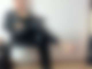 Live cam show with BRENDAMILFHOT - Bedroom Blonde Hair on Fling VIP Chat
