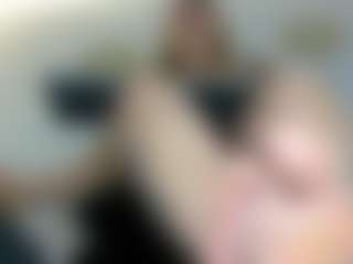 BRENDAMILFHOT's Live Sex Cam Show