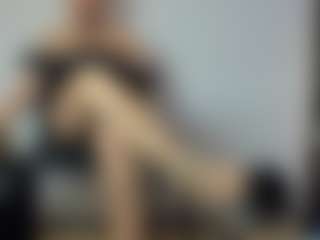 BRENDAMILFHOT's Live Sex Cam Show