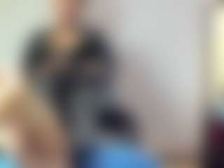 BRENDAMILFHOT's Live Sex Cam Show