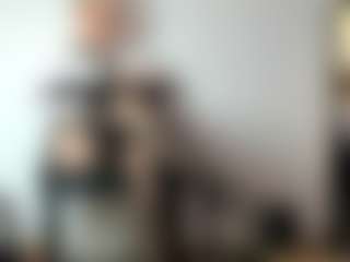 Live cam show with BRENDAMILFHOT - Middle Aged on Milfs Live
