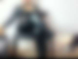 BRENDAMILFHOT's Live Sex Cam Show