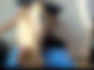 Live cam show with BRENDAMILFHOT - Living Room on Camiplay Live