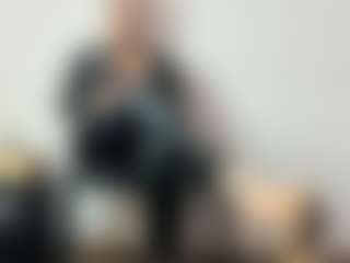 BRENDAMILFHOT's Live Sex Cam Show
