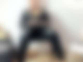 BRENDAMILFHOT's Live Sex Cam Show