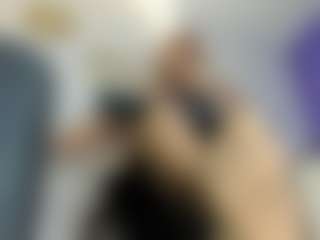 BRENDAMILFHOT's Live Sex Cam Show