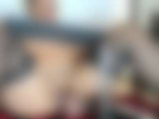 BRENDAMILFHOT's Live Sex Cam Show