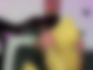 BRENDAMILFHOT's Live Sex Cam Show