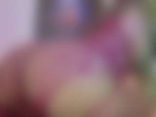 Live cam show with VALKIRIA - Threesome on Camsoda