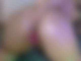 Live cam show with VALKIRIA - Threesome on Camming Site