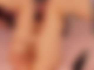 MichelMomsen's Live Sex Cam Show