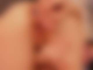 MichelMomsen's Live Sex Cam Show