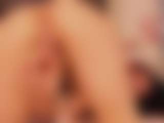 MichelMomsen's Live Sex Cam Show