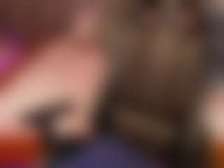 MichelMomsen's Live Sex Cam Show