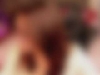 MichelMomsen's Live Sex Cam Show