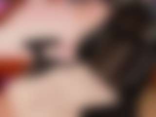 MichelMomsen's Live Sex Cam Show