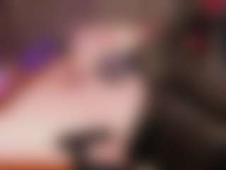 Live cam show with MichelMomsen - Small Ass on googirlz