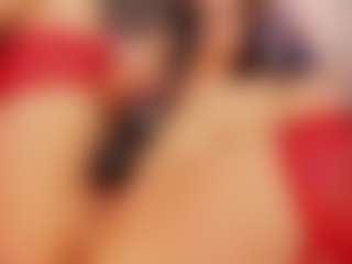 MichelMomsen's Live Sex Cam Show