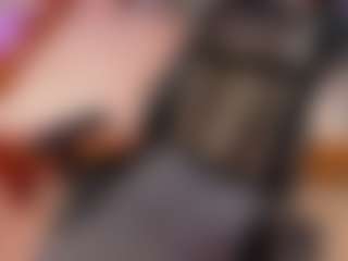 MichelMomsen's Live Sex Cam Show