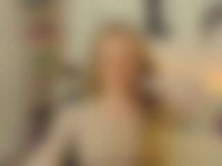 Live cam show with NancySTAR - Boots on AdultVida.com