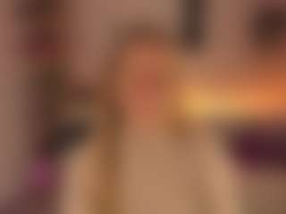 Live cam show with NancySTAR - Boots on StripNow