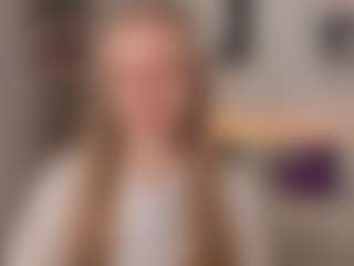 Live cam show with NancySTAR - Sporty on madthumbs