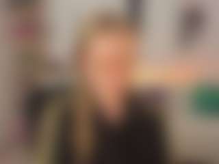 Live cam show with NancySTAR - Normal on TastyBlacksLive
