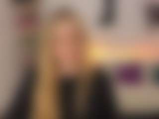 Live cam show with NancySTAR - Strapon on Camsoda