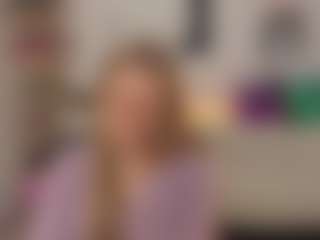 Live cam show with NancySTAR - Green Eyes on Dare Cams