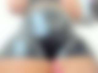 ambarbaiolerth's Live Sex Cam Show