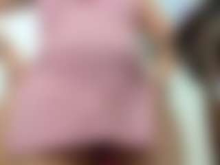 Live cam show with ambarbaiolerth - Chubby on Camming Site
