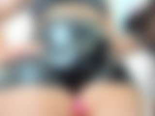 Live cam show with ambarbaiolerth - Chubby on https://playwithruby.com