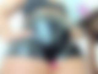 Live cam show with ambarbaiolerth - Chubby on LiveSexCams6
