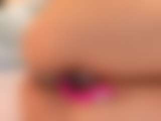 IrisRoss's Live Sex Cam Show