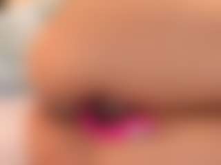 IrisRoss's Live Sex Cam Show