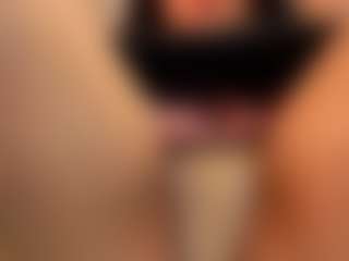Live cam show with IrisRoss - Living Room on Strip Flash - Live Sex Shows