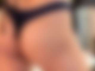 Live cam show with IrisRoss - Bondage on Camming Site