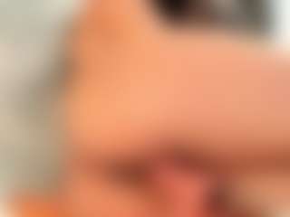 IrisRoss's Live Sex Cam Show