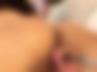 IrisRoss's Live Sex Cam Show
