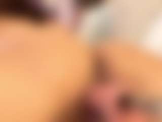 IrisRoss's Live Sex Cam Show