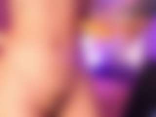 Live cam show with camila - Facial on Camsoda