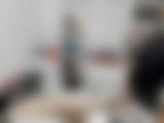 Live cam show with MistressSabi - Strapon on AdultVida.com