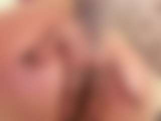 Milf-onlyseduction's Live Sex Cam Show