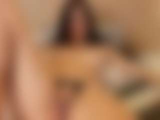 Live cam show with Agatha Black - Fingers on livesuperchat.net
