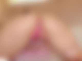 Live cam show with Agatha Black - Small Tits on Instabang
