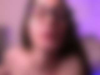 Live cam show with Dia - Lovense on Gym Cam Girls | united states