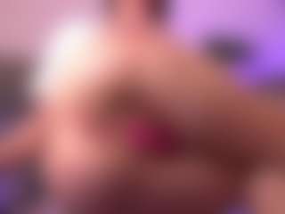 Live cam show with Dia - Brown Hair Teen (18+) on Dare Cams